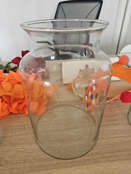 OFFER - 3 beautiful flower glass vases, Huis en Inrichting, Woonaccessoires | Vazen, Nieuw, Minder dan 50 cm, Glas, Ophalen
