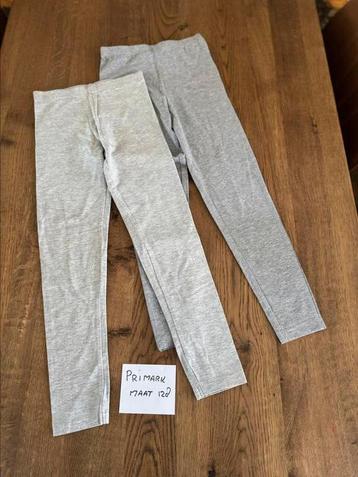 2 grijze leggings legging van primark als nieuw! Maat 128 beschikbaar voor biedingen
