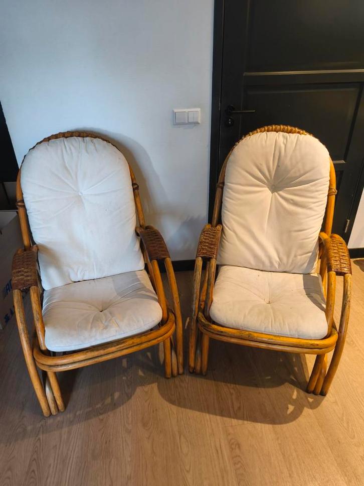 Twee Tuinstoelen met Wasbare Kussens, Antiek en Kunst, Antiek | Meubels | Stoelen en Banken, Ophalen