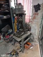 Goed werkende boor machine 380 zeer sterk, Doe-het-zelf en Verbouw, Gereedschap | Boormachines, Ophalen of Verzenden, Zo goed als nieuw