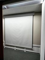 Projectiescherm - Elektrisch via muurschakelaar., Ophalen, Elektrisch, Gebruikt
