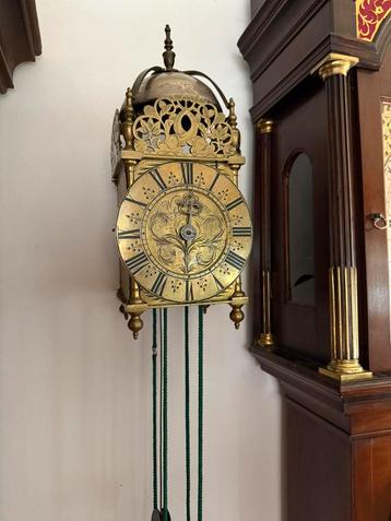 Lantaarnklok  18e eeuw rond 1720 beschikbaar voor biedingen