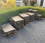 Gratis af te halen grijze betontegels, Ophalen, Gebruikt, Beton, Terrastegels