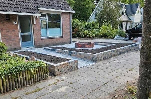 Tuinman aangeboden, Diensten en Vakmensen, Tuinmannen en Stratenmakers, Bestrating
