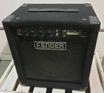 Fender rumble 15 gitaarversterker beschikbaar voor biedingen