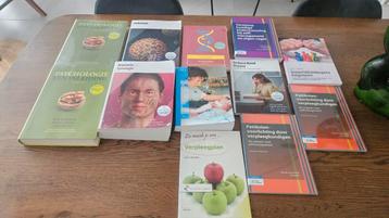 HBO-V studieboeken boeken  beschikbaar voor biedingen