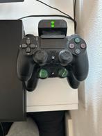 PlayStation 4 + 2 Controllers + Oplaadstation, Spelcomputers en Games, Spelcomputers | Sony PlayStation 4, Ophalen, Met 2 controllers