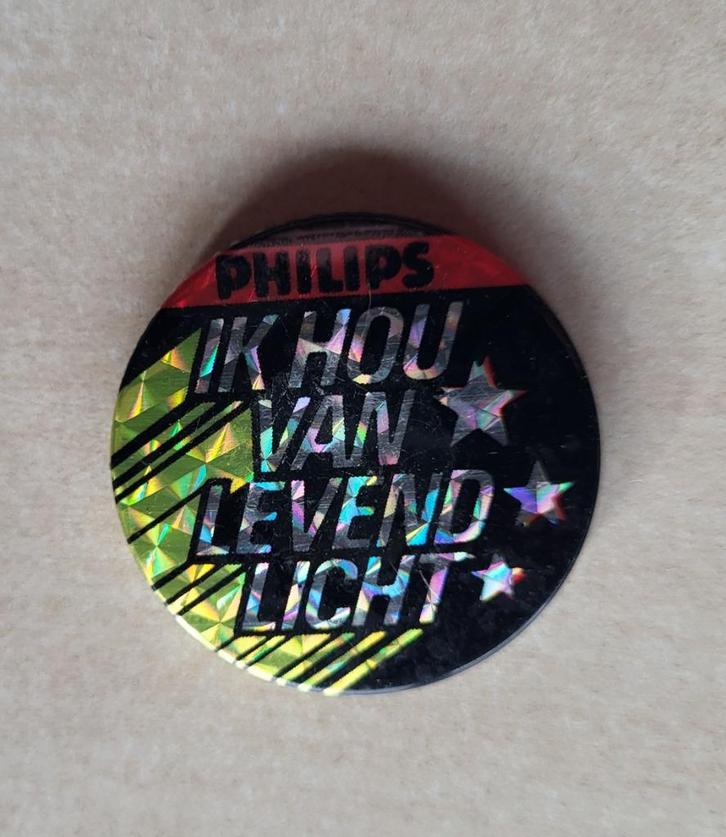 Philips button ik hou van levend licht, Verzamelen, Speldjes, Pins en Buttons, Gebruikt, Speldje of Pin, Overige onderwerpen, Ophalen of Verzenden