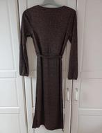 Glitterjurk Geisha - Maat 36 - Zwart/Goud, Kleding | Dames, Zwart, Nieuw, Ophalen of Verzenden, Knielengte