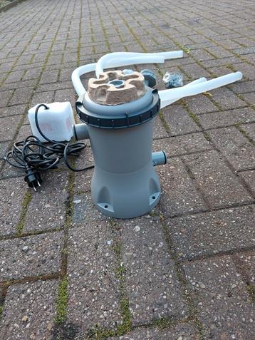 Nieuwe zwembad pomp  beschikbaar voor biedingen
