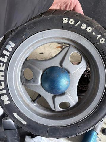 Piaggio Sfera Voorvelg Compleet met Rem beschikbaar voor biedingen