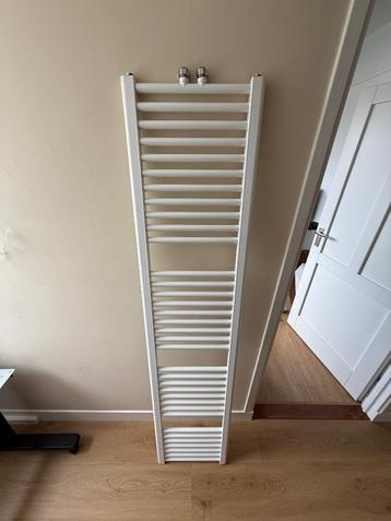 Badkamer radiator beschikbaar voor biedingen