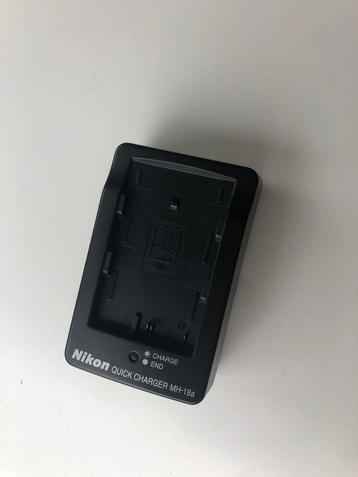 Originele Nikon lader MH-18a beschikbaar voor biedingen