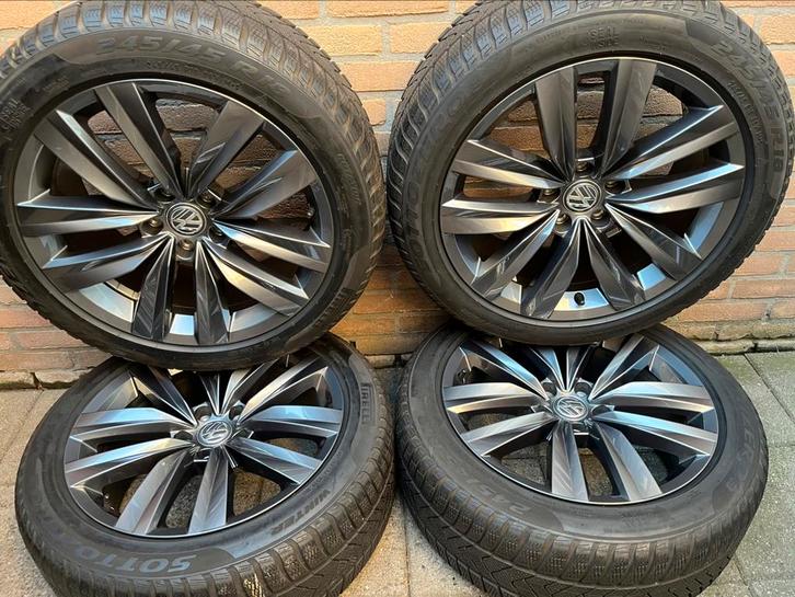 18” orig. Vw Passat Arteon Pirelli winterset 2x7/2x6, Auto-onderdelen, Banden en Velgen, Banden en Velgen, Winterbanden, 18 inch