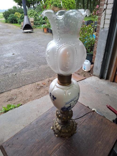 antieke tafellamp met Delfts Blauw, Antiek en Kunst, Antiek | Lampen, Ophalen