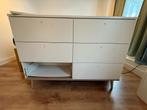 Witte Commode met hout accenten/poten - Opknapper, Ophalen, Gebruikt, Voetruimte