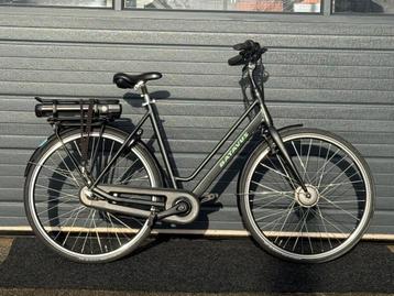 €899,- Batavus fonk D53 cm e-bike 400wh beschikbaar voor biedingen