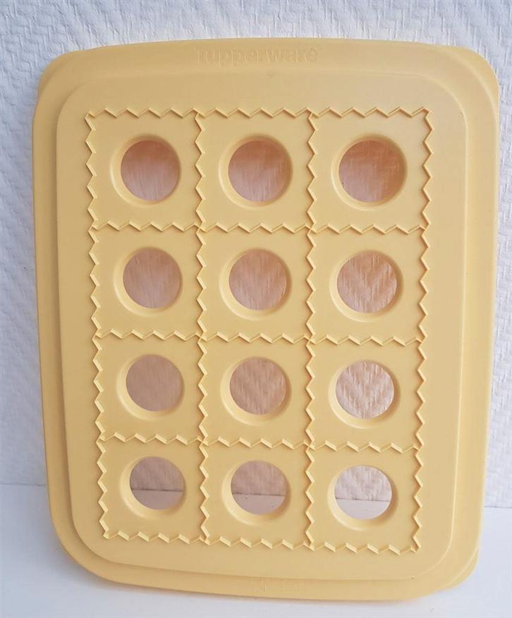 T178 Ravioli rooster, nieuw en meer Tupperware, Huis en Inrichting, Keuken | Tupperware, Nieuw, Overige typen, Geel, Ophalen of Verzenden