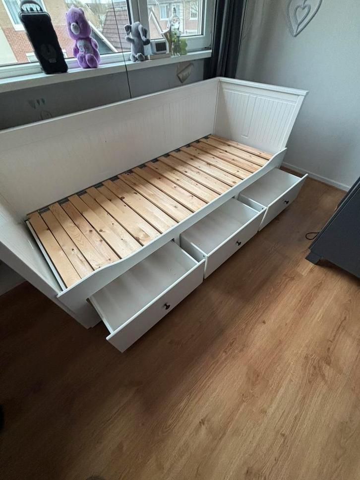 Ikea Hemnes bed bedbank met lades en extra slaapmogelijkheid, Huis en Inrichting, Slaapkamer | Bedden, Gebruikt, Eenpersoons, 90 cm