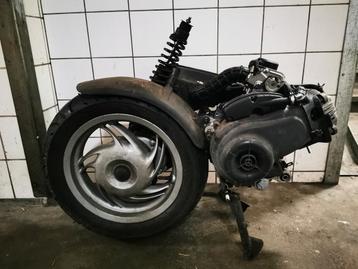 Piaggio new fly motorblok 4 takt snor brom  beschikbaar voor biedingen