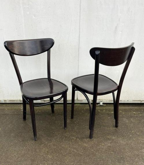 23 stuks houten Fameg Musa bistro thonet stoelen horeca, Huis en Inrichting, Stoelen, Zo goed als nieuw, Vijf, Zes of meer stoelen