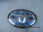 voorzijde grille embleem toyota  CHR, Nieuw, Ophalen of Verzenden, Toyota