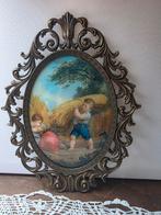 Grote lijst met krul rand en bol glas, Ophalen of Verzenden