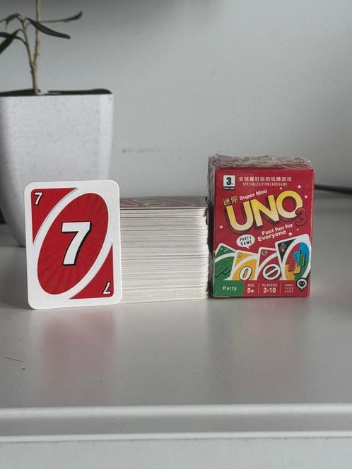 Mini UNO!, Hobby en Vrije tijd, Gezelschapsspellen | Kaartspellen, Nieuw, Verzenden