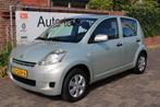 Daihatsu SIRION 1.3i 16V Comfort AUTOMAAT, Gebruikt, 4 cilinders, Met garantie (alle), Beige
