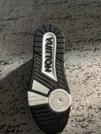 Louis Vuitton Sneakers - Maat 42/43, Kleding | Heren, Zwart, Nieuw, Ophalen of Verzenden, Sneakers of Gympen