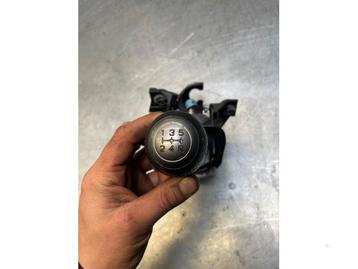 Versnellingspook van een Honda FR-V beschikbaar voor biedingen