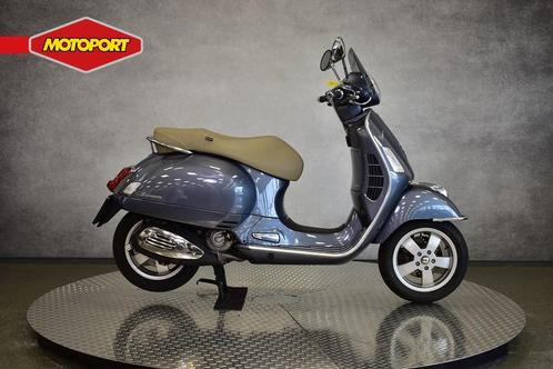 Vespa GTS 300 ABS (bj 2015), Motoren, Motoren | Overige merken, Bedrijf, Scooter