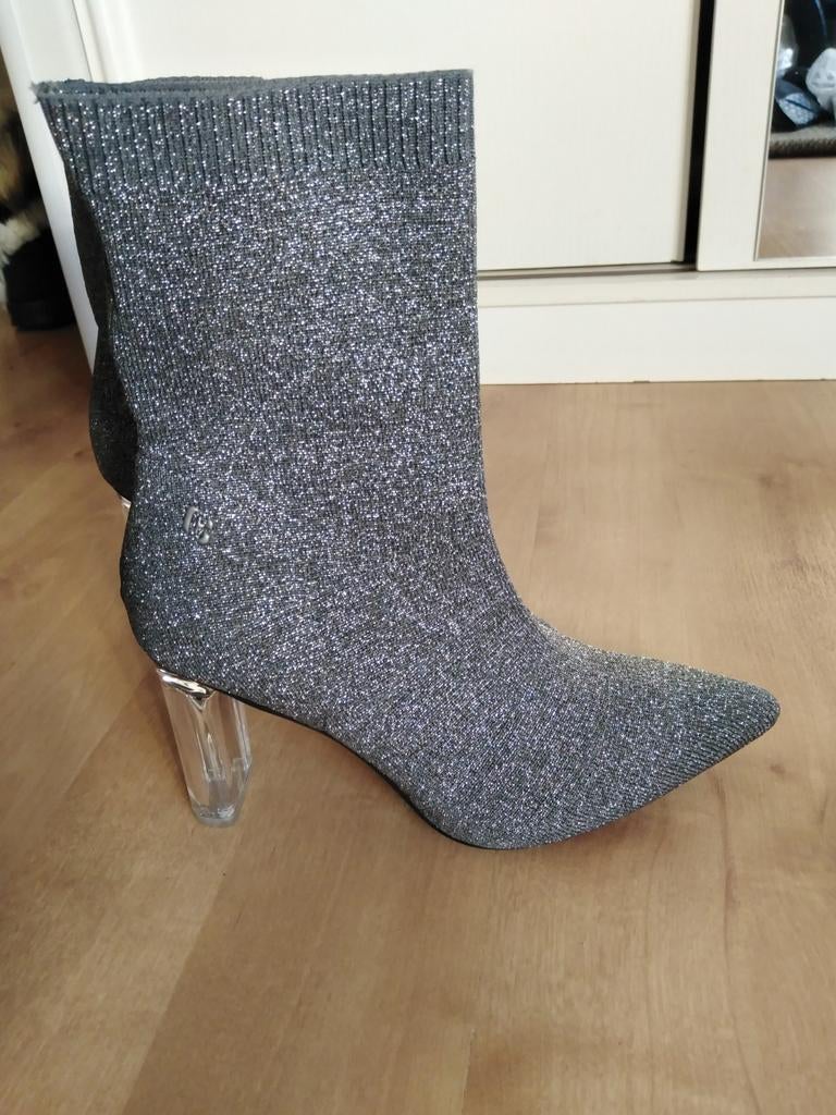 Zilverkleurige glitter laarzen, Kleding | Dames, Schoenen, Overige kleuren, Lage of Enkellaarzen, Ophalen of Verzenden, Zo goed als nieuw