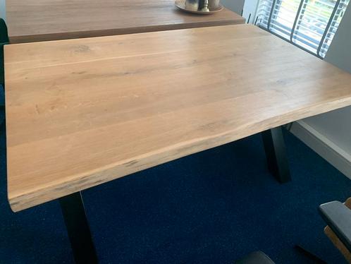 Houten tafel met stalen poten, Huis en Inrichting, Tafels | Eettafels, Gebruikt, 50 tot 100 cm, 150 tot 200 cm, Vier personen