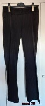 Pantalon zwart met rood wit krijtstreepje mt 38 nette broek, Lang, Maat 38/40 (M), Ophalen of Verzenden, Zo goed als nieuw