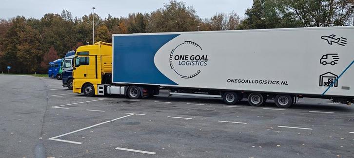 Groenewegen trailer 3 asser geïsoleerd, Auto's, Vrachtwagens, Bedrijf, Ophalen