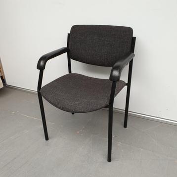 Vergaderstoel - grijze stof beschikbaar voor biedingen