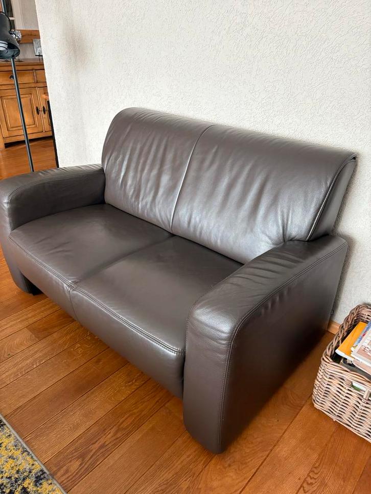 Leren 2-zits bank, Huis en Inrichting, Banken | Sofa's en Chaises Longues, Zo goed als nieuw, Tweepersoons, Minder dan 150 cm