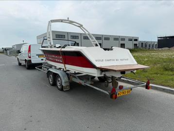 Skinautique v8 speedboot, incl trailer , 11.000 beschikbaar voor biedingen