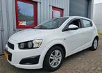 ✅ Chevrolet Aveo 1.4 2011 Wit 5 Deurs, Cruise, LMV, APK, NAP, Auto's, Voorwielaandrijving, Isofix, Stof, 4 cilinders
