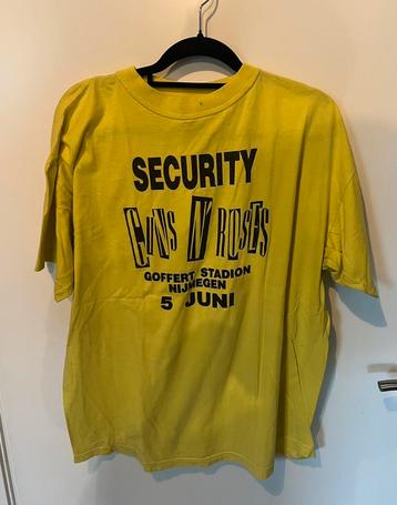 Guns n roses 1993 Rotterdam security shirt geel beschikbaar voor biedingen