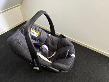Maxi cosi pebble+ nomad black + 2way base beschikbaar voor biedingen