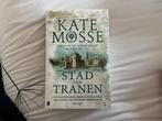 Stad van Tranen - Kate Mosse, Boeken, Ophalen of Verzenden, Zo goed als nieuw, Nederland