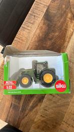 Siku 3282 John Deere tractor, Hobby en Vrije tijd, Modelauto's | 1:32, Ophalen of Verzenden, Zo goed als nieuw, Tractor of Landbouw