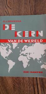 De kern van de Wereld. R. J. Roukema 1968 aardrijkskundeboek, Ophalen of Verzenden, R.J. Roukema
