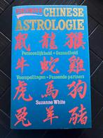 Chinese Astrologie - Suzanne White, Ophalen of Verzenden, Gelezen, Astrologie, Achtergrond en Informatie