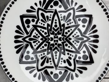 Mandala bord - zwart-wit - ca. 26,5 cm doorsnede beschikbaar voor biedingen