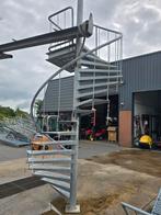 Wenteltrap hoog 3.6mtr nob108, Doe-het-zelf en Verbouw, Ladders en Trappen, Ophalen, Gebruikt, 2 tot 4 meter