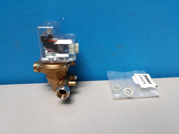 Driewegventiel Vaillant 180-280E / CWK 24-12 (turbo) 012684, Doe-het-zelf en Verbouw, Verwarming en Radiatoren, Nieuw, Cv-ketel of Combi-ketel