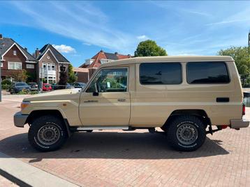 Toyota LandCruiser 4x4 GRJ78 Grijs- of Camperkenteken.  beschikbaar voor biedingen